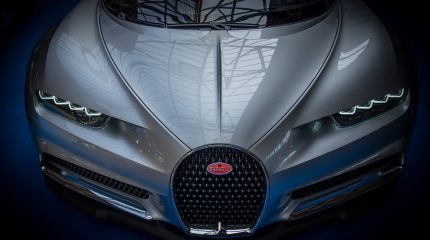 Bugatti batte record di velocità, ricavi in crescita