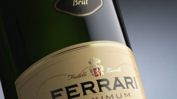 Prosecco-Champagne: bollicine italiane da record